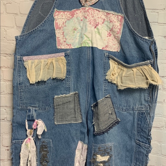 Vtg Upcycled Patchwork Denim Crop Ruffle Overalls Floral  Cottagecore  XL - Picture 10 of 10